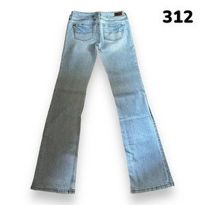 Bullhead low rise light wash flare jeans Sz. 1 Long